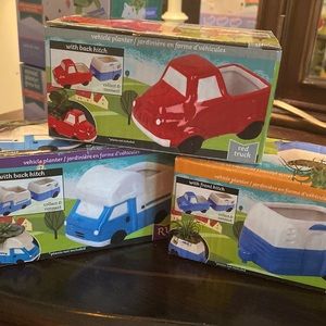3 Mini planters camper pickup- set of 3